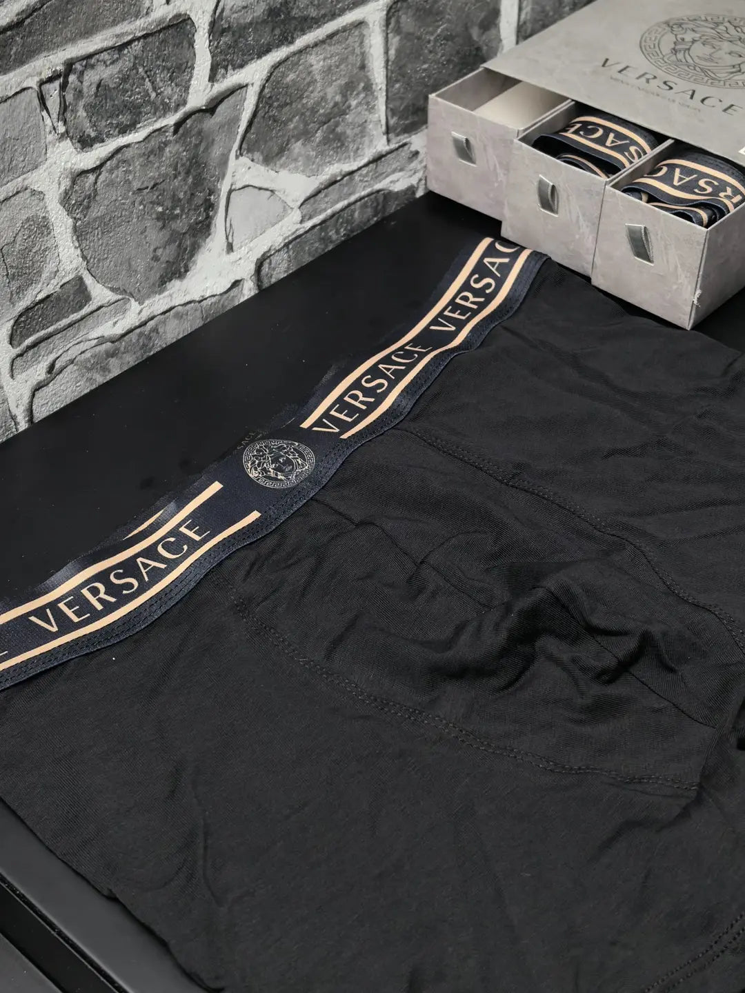 VERSACE
