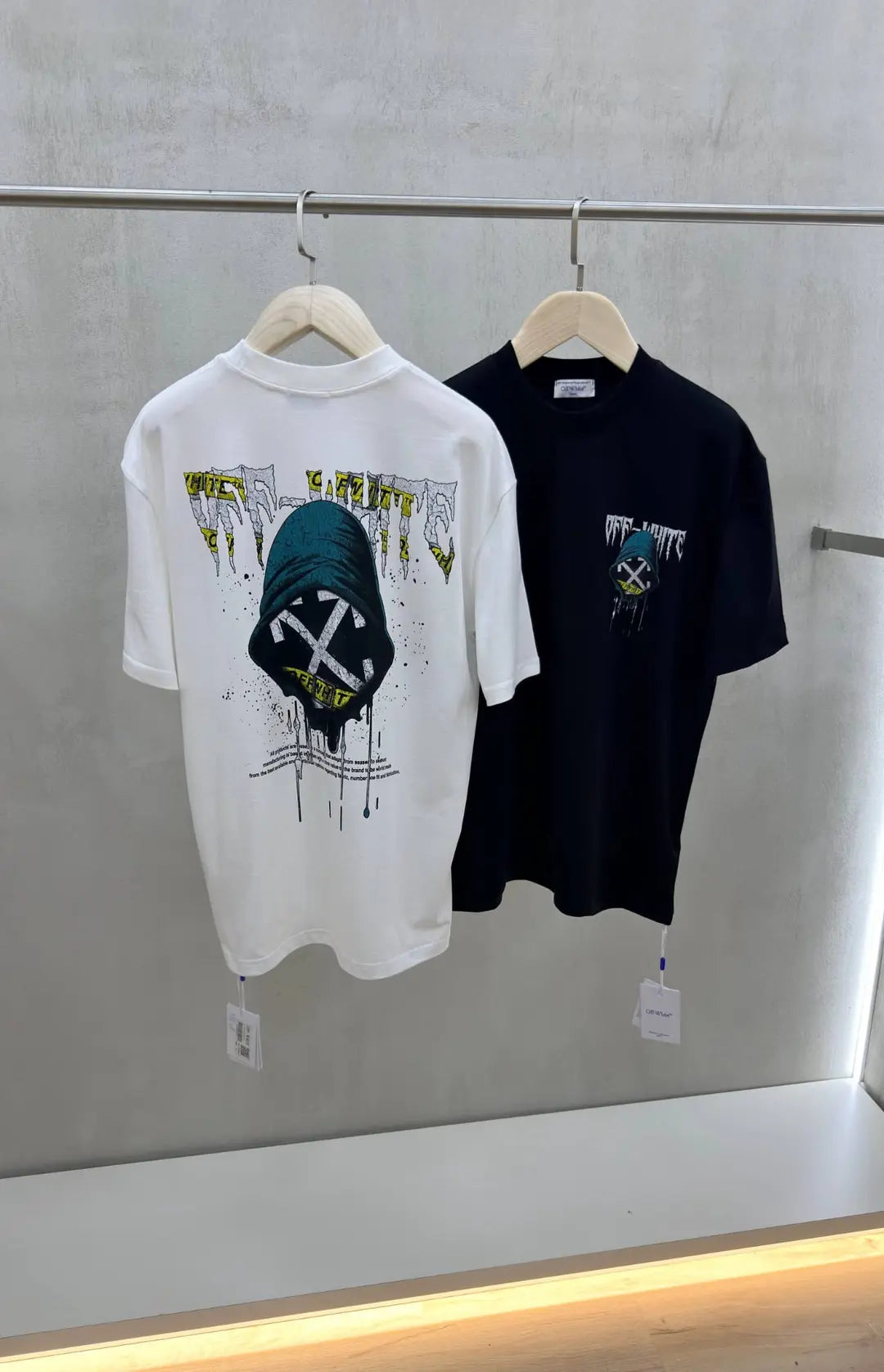 OFF WHITE